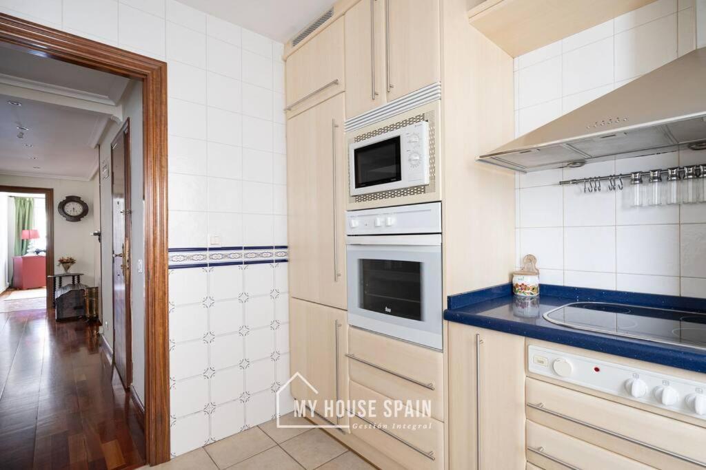 Myhousespain - Piso Centrico Junto A La Playa Gijón Extérieur photo